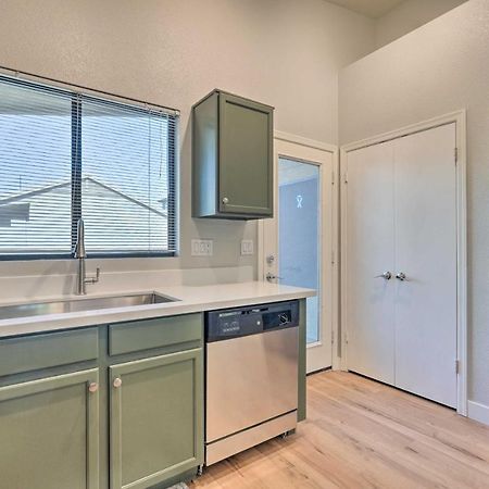 Sunlit Peoria Vacation Rental With Private Yard Екстер'єр фото