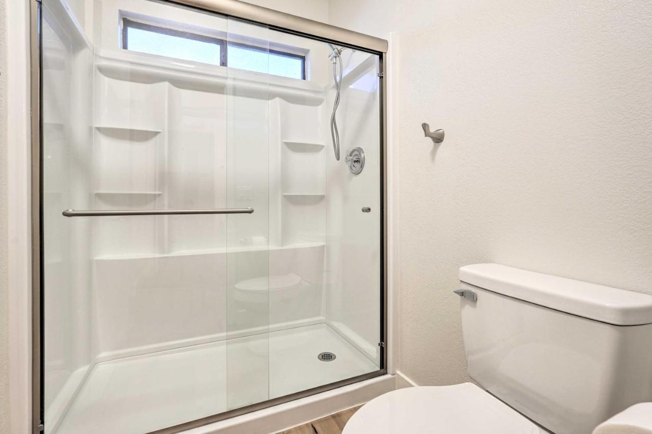 Sunlit Peoria Vacation Rental With Private Yard Екстер'єр фото