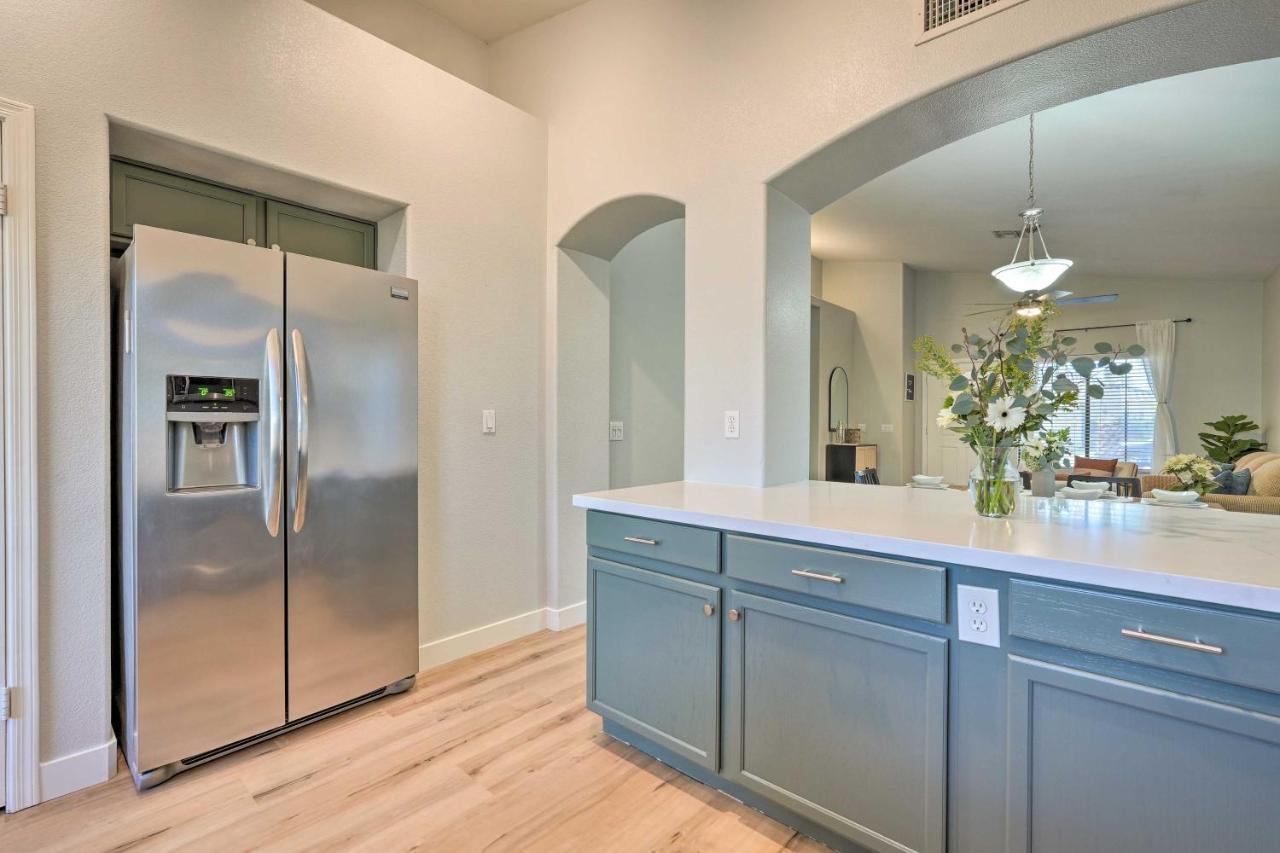 Sunlit Peoria Vacation Rental With Private Yard Екстер'єр фото